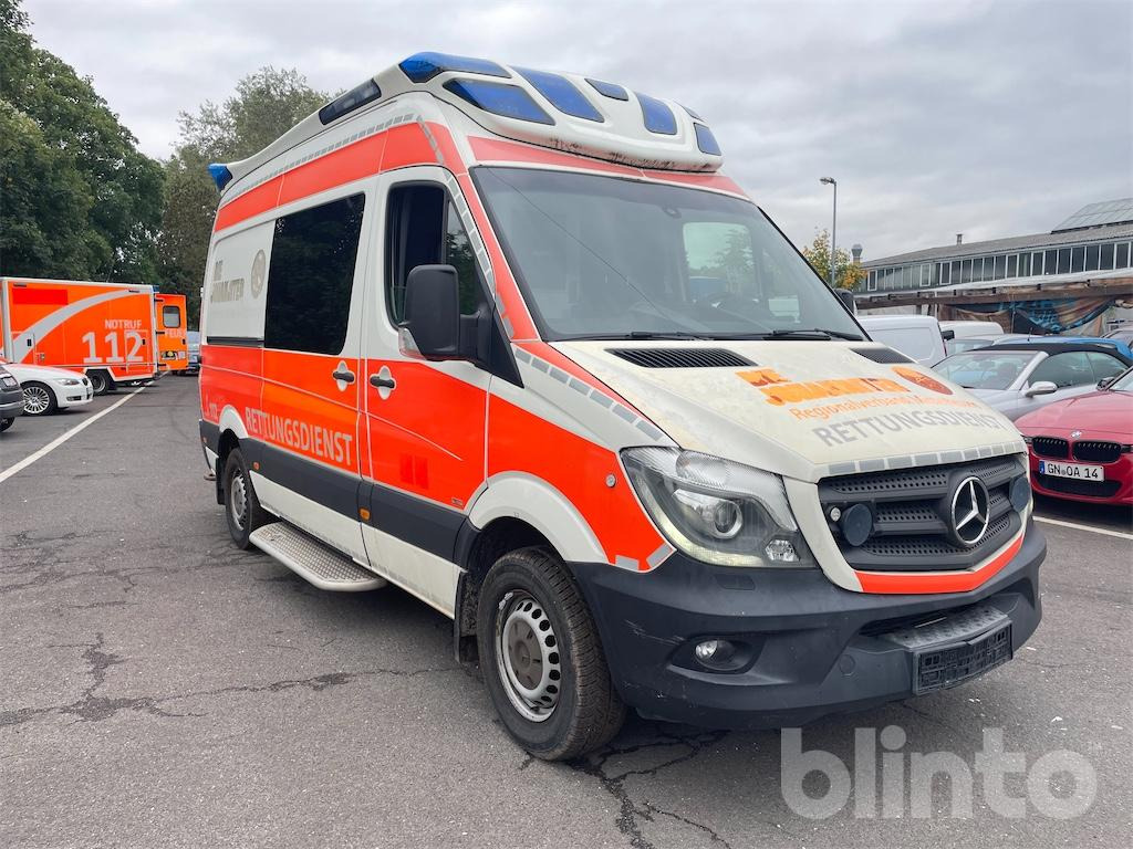 Mercedes Benz Sprinter 316D - Ambulancia: foto 2 Mercedes Benz Sprinter 316D - Ambulancia: foto 2