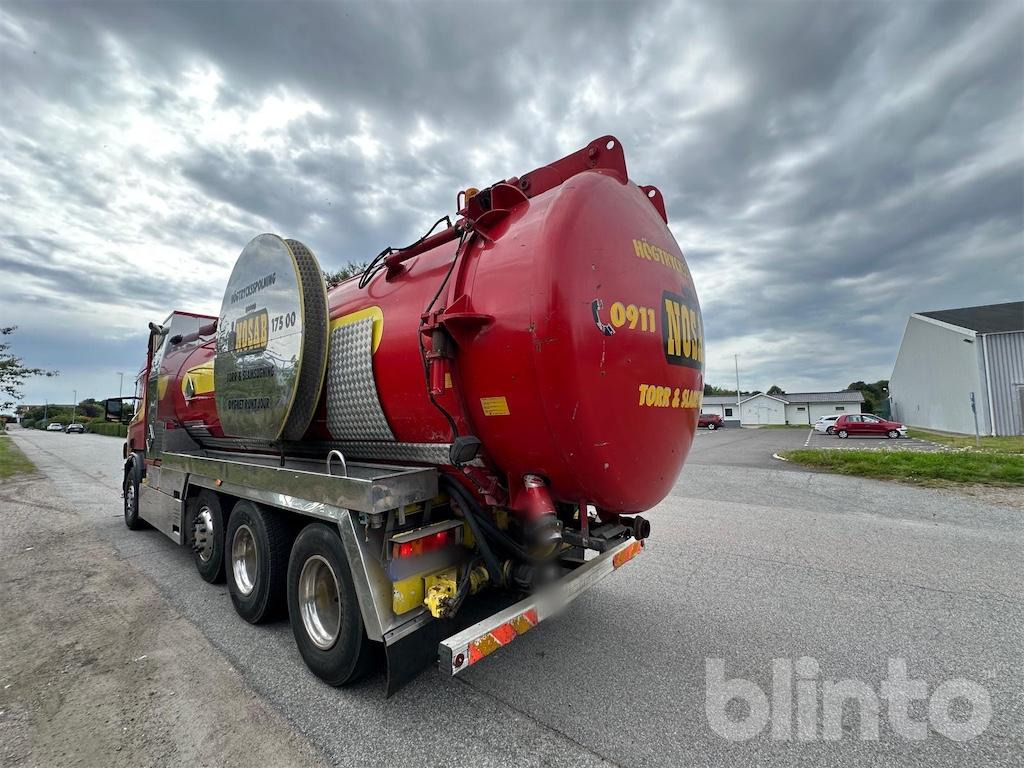 SCANIA P114GB8X2/4NA380 - Camión cisterna: foto 4 SCANIA P114GB8X2/4NA380 - Camión cisterna: foto 4