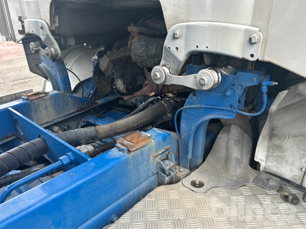 Camión volquete SCANIA R580LB6X2*4MNB  - Nybesiktigad: foto 32