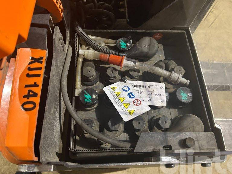 Apilador Toyota SWE080L: foto 14