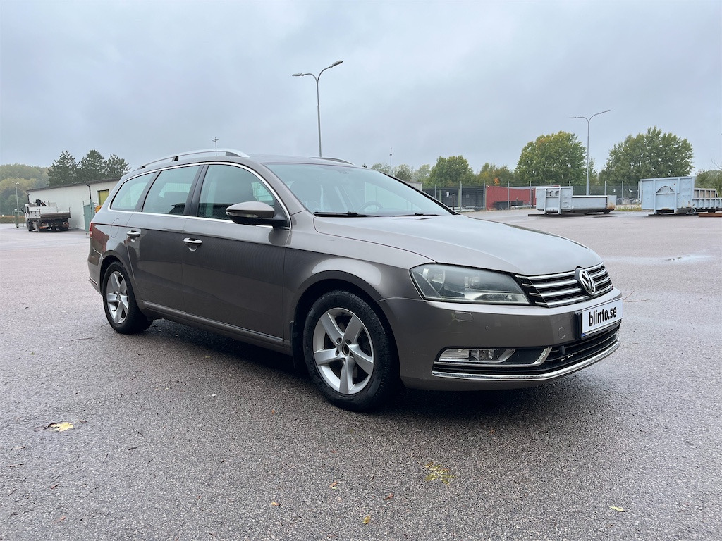 VOLKSWAGEN Passat Variant 2,0 TDI (Kommunbil) - Coche: foto 3 VOLKSWAGEN Passat Variant 2,0 TDI (Kommunbil) - Coche: foto 3