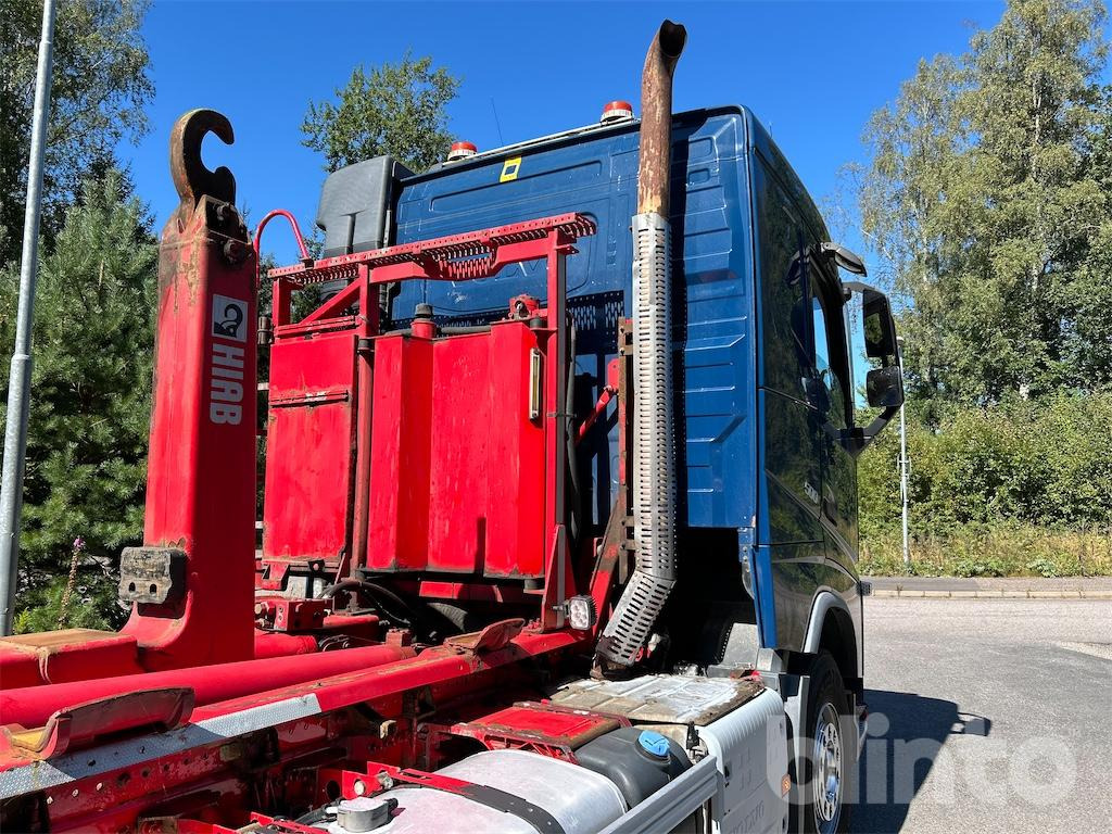 VOLVO FH 6*2 - Camión multibasculante: foto 4 VOLVO FH 6*2 - Camión multibasculante: foto 4