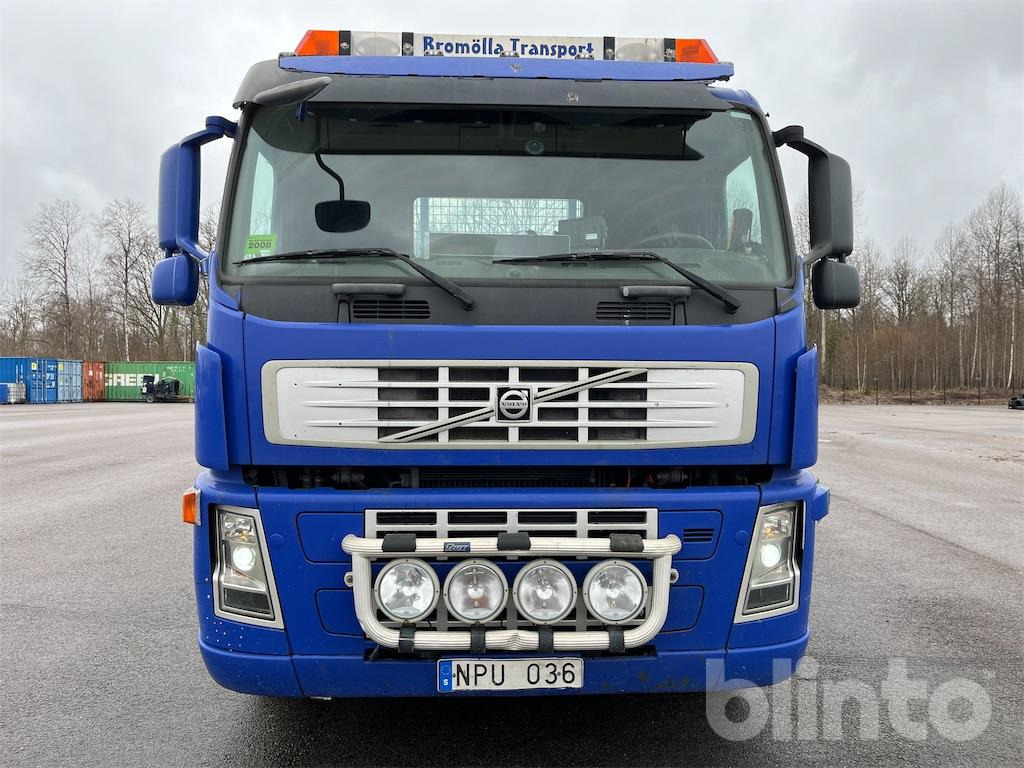 VOLVO FM-400 6*2 - Equipos de gancho multilift/ De cadena multilift: foto 2 VOLVO FM-400 6*2 - Equipos de gancho multilift/ De cadena multilift: foto 2