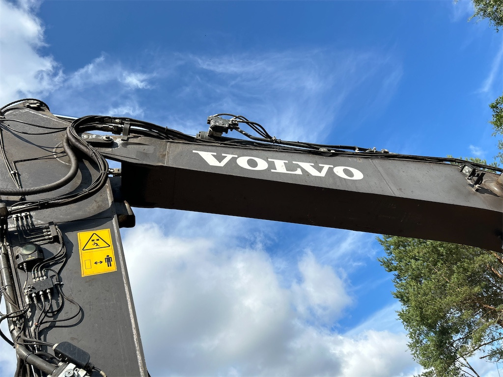 Excavadora de cadenas Volvo EC220 EL: foto 16