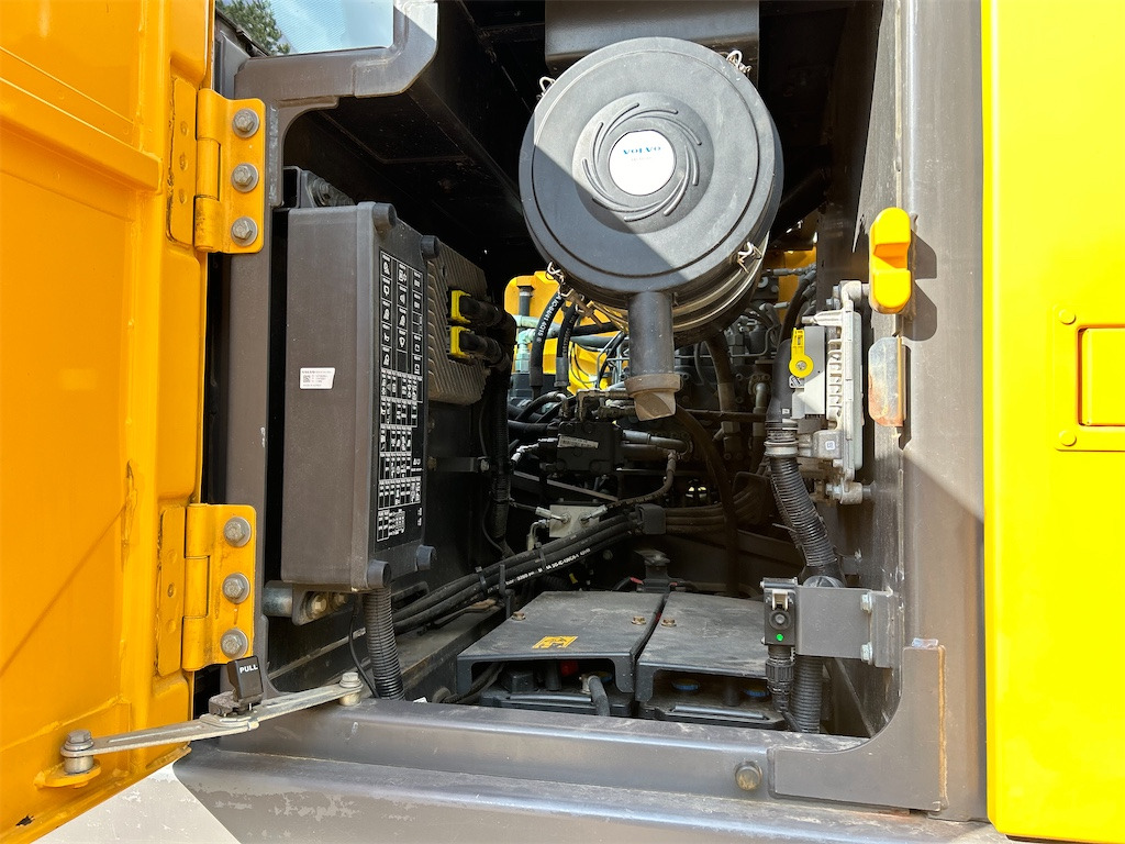Excavadora de cadenas Volvo EC220 EL: foto 27