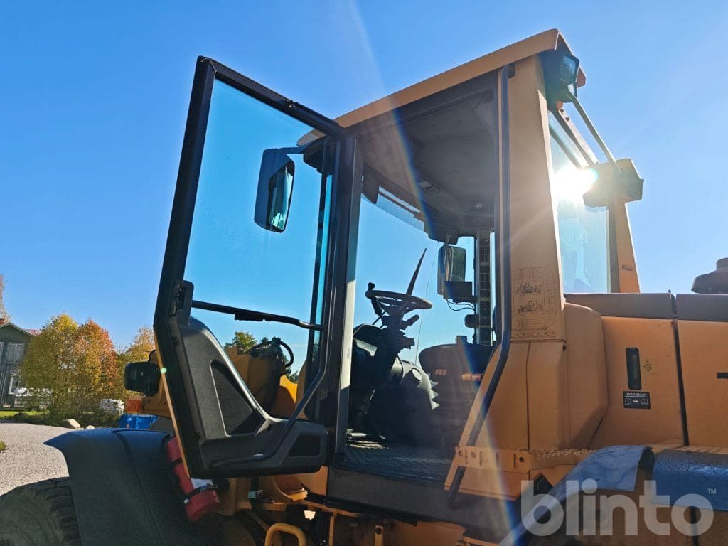 Cargadora de ruedas Volvo L70 F: foto 26 Cargadora de ruedas Volvo L70 F: foto 26