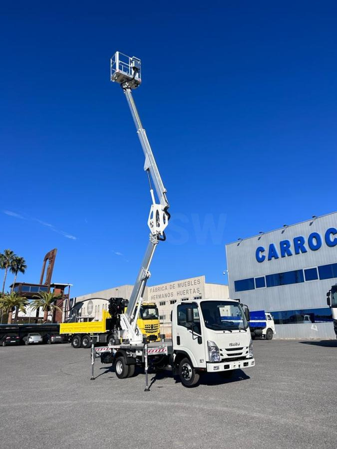 Isuzu HX200 - Camión con plataforma elevadora: foto 4 Isuzu HX200 - Camión con plataforma elevadora: foto 4