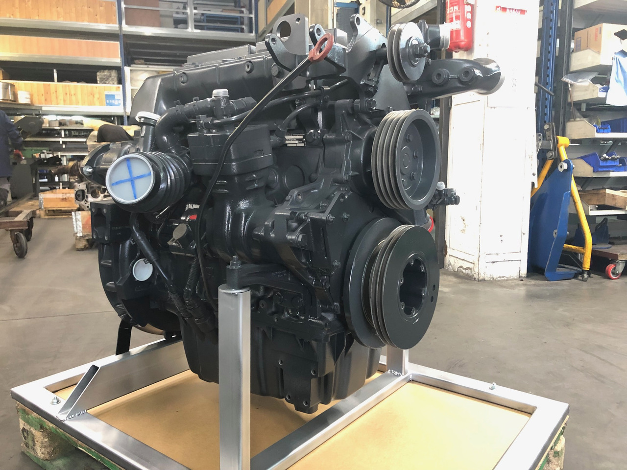 MOTORE MAN D0834LOH02 / D0834 LOH02 - 170CV - EURO 3 - completo - Motor: foto 4 MOTORE MAN D0834LOH02 / D0834 LOH02 - 170CV - EURO 3 - completo - Motor: foto 4