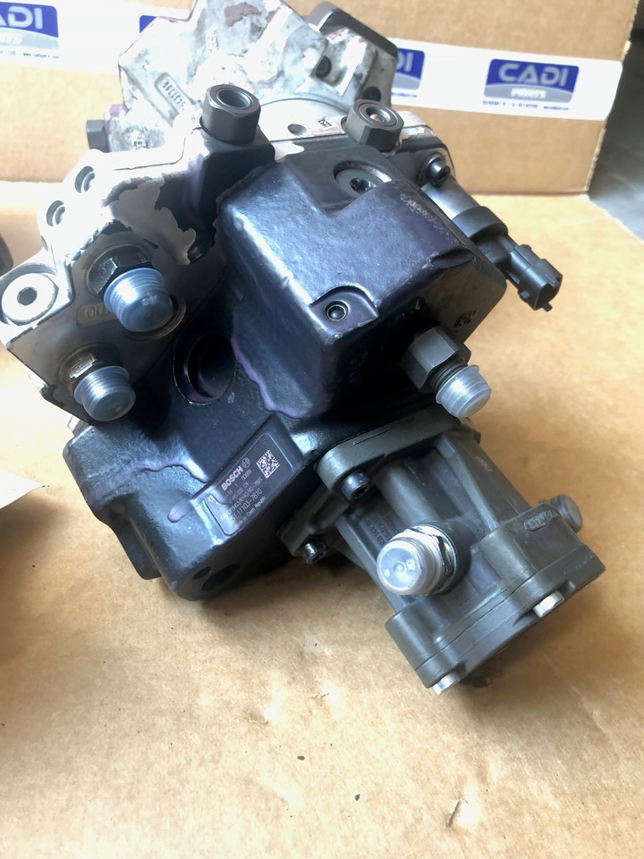 POMPA AD ALTA PRESSIONE BOSCH 0986437383 - Bomba de combustible para Camión: foto 3 POMPA AD ALTA PRESSIONE BOSCH 0986437383 - Bomba de combustible para Camión: foto 3