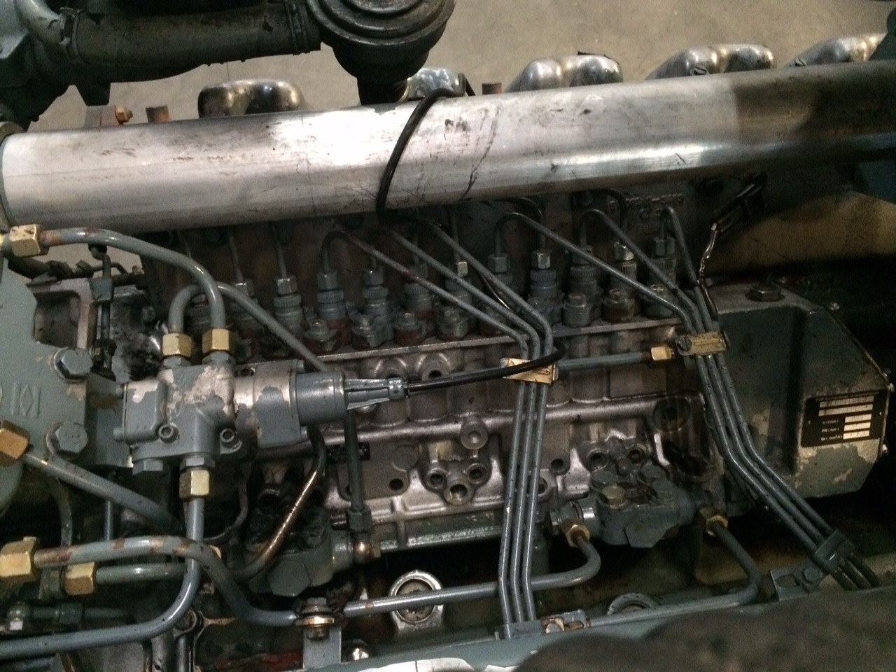 POMPA INIEZIONE MAN V12 - RIF. MAN 51111037456 - RIF. BOSCH 0402610806 - Bomba de combustible: foto 1 POMPA INIEZIONE MAN V12 - RIF. MAN 51111037456 - RIF. BOSCH 0402610806 - Bomba de combustible: foto 1