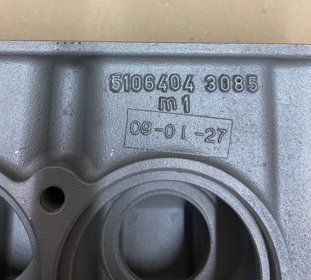 SCATOLA TERMOSTATO/ALLOGGIAMENTO TERMOSTATO MAN 51064040095 - Termostato para Camión: foto 3 SCATOLA TERMOSTATO/ALLOGGIAMENTO TERMOSTATO MAN 51064040095 - Termostato para Camión: foto 3