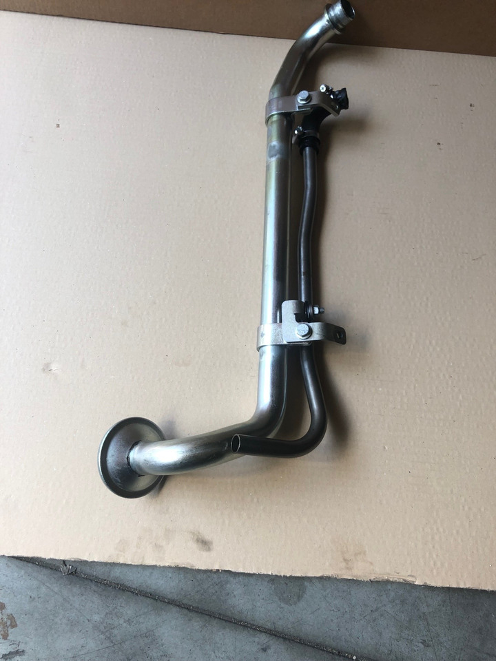 TUBO ASPIRAZIONE OLIO MAN 51057035773 - Motor y piezas para Camión: foto 4 TUBO ASPIRAZIONE OLIO MAN 51057035773 - Motor y piezas para Camión: foto 4