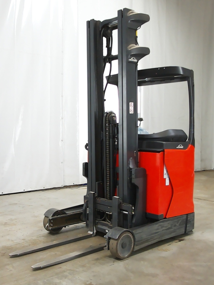 Linde R12B-01 - Retráctil: foto 1 Linde R12B-01 - Retráctil: foto 1