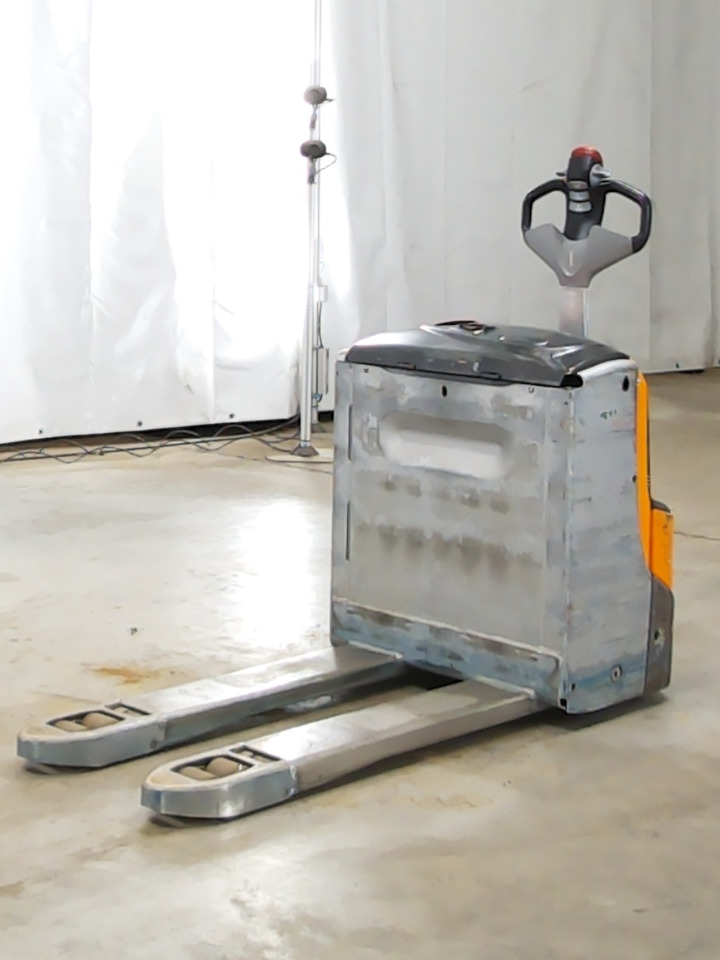 Still EXU16 - Transpaleta: foto 1 Still EXU16 - Transpaleta: foto 1