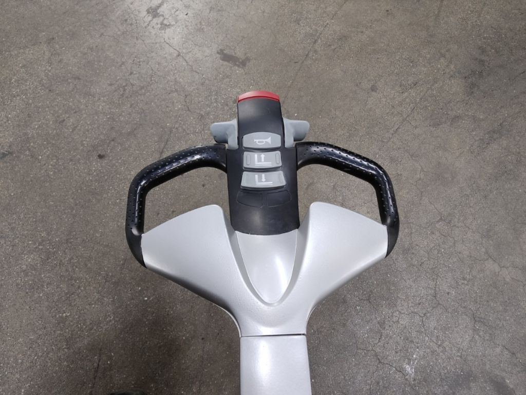 Still EXU18/BATT.NEU - Transpaleta: foto 3 Still EXU18/BATT.NEU - Transpaleta: foto 3