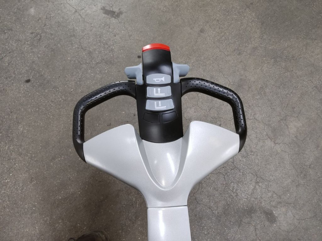 Still EXU18/BATT.NEU - Transpaleta: foto 3 Still EXU18/BATT.NEU - Transpaleta: foto 3