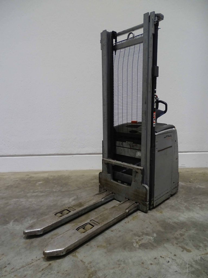 Still EXV16 - Apilador: foto 1 Still EXV16 - Apilador: foto 1