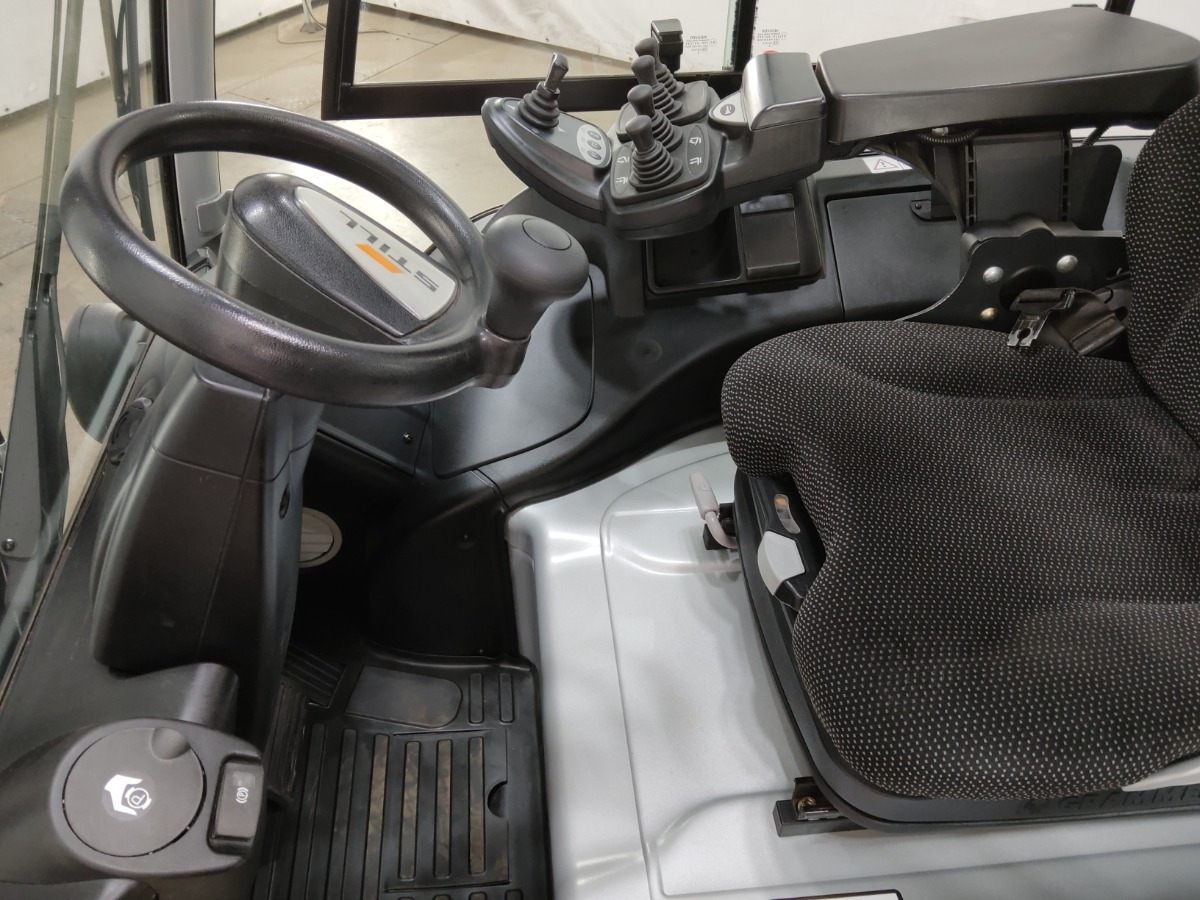 Still RX60-25/BATT.NEU - Carretilla elevadora eléctrica: foto 3 Still RX60-25/BATT.NEU - Carretilla elevadora eléctrica: foto 3