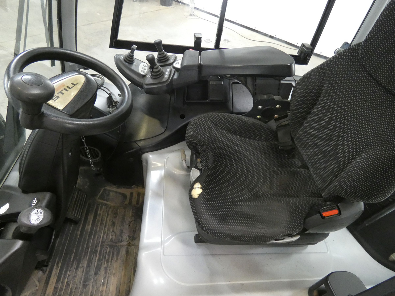 Still RX60-35 - Carretilla elevadora eléctrica: foto 3 Still RX60-35 - Carretilla elevadora eléctrica: foto 3