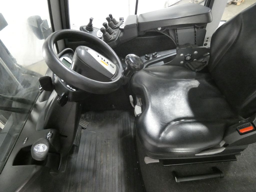 Still RX70-80/900 - Carretilla elevadora diésel: foto 3 Still RX70-80/900 - Carretilla elevadora diésel: foto 3