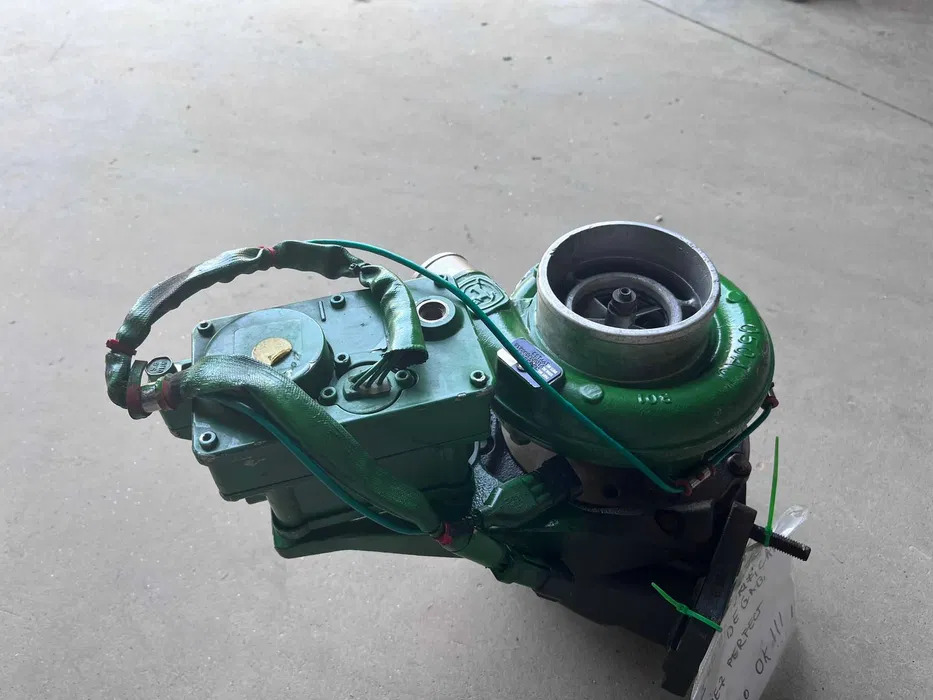 BorgWarner RE335688 - Turbocompresor para Pulverizador autopropulsado: foto 3 BorgWarner RE335688 - Turbocompresor para Pulverizador autopropulsado: foto 3