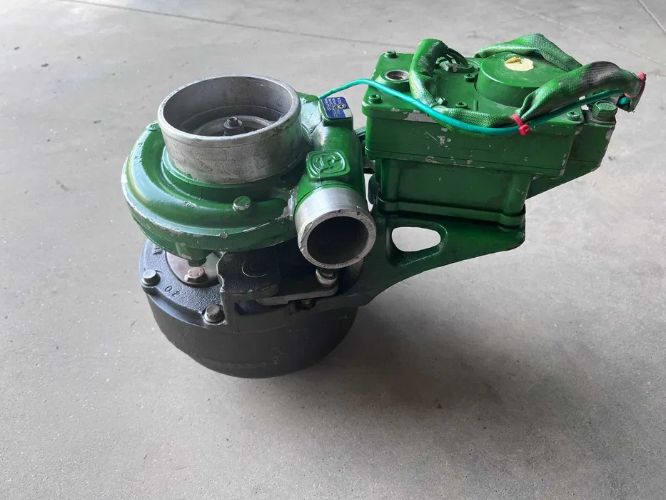 BorgWarner RE335688 - Turbocompresor para Pulverizador autopropulsado: foto 4 BorgWarner RE335688 - Turbocompresor para Pulverizador autopropulsado: foto 4