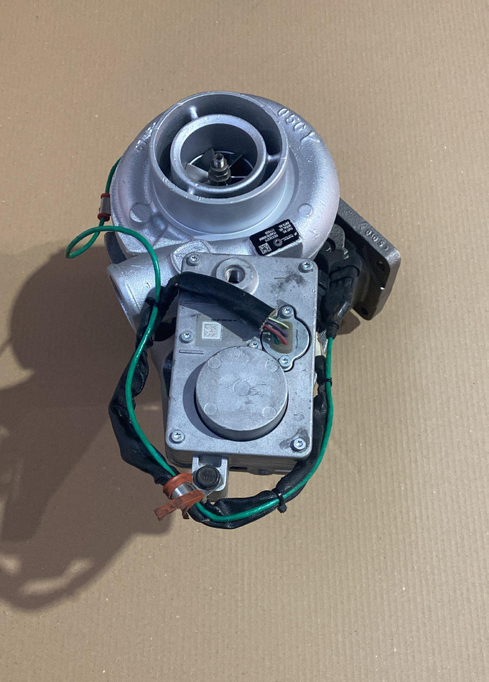BorgWarner RE536375 JOHN DEERE TRAKTOR - Turbocompresor para Tractor: foto 4 BorgWarner RE536375 JOHN DEERE TRAKTOR - Turbocompresor para Tractor: foto 4