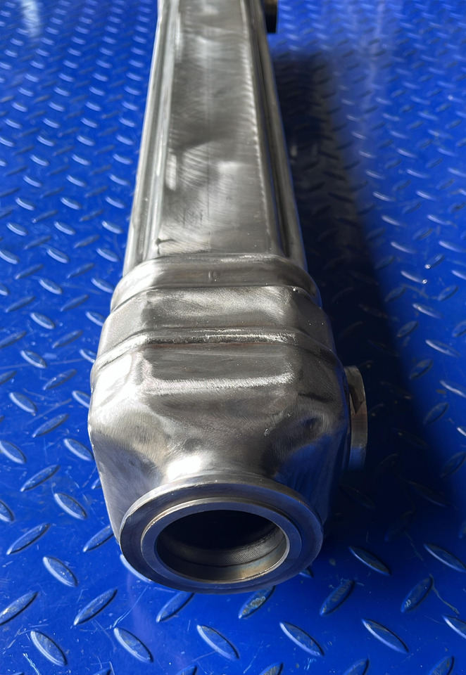 CLAAS Lexion EGR COOLER - Enfriador EGR: foto 3 CLAAS Lexion EGR COOLER - Enfriador EGR: foto 3