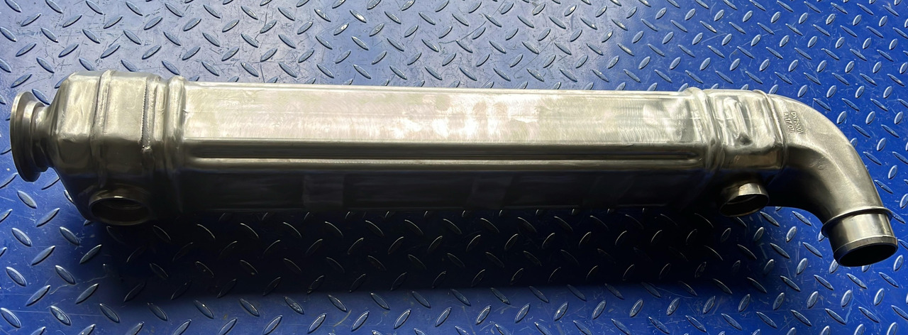 CLAAS Lexion EGR COOLER - Enfriador EGR: foto 2 CLAAS Lexion EGR COOLER - Enfriador EGR: foto 2