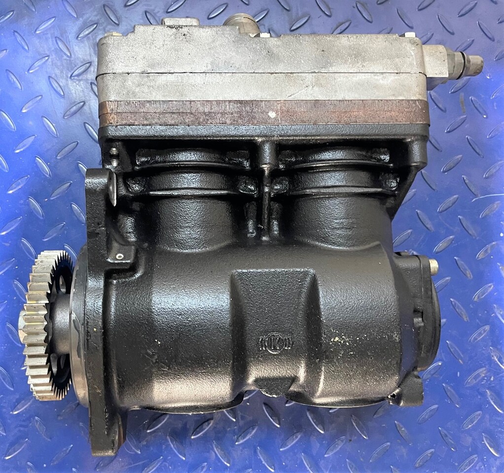 KNORR-BREMSE Mercedes Actros A0011305515 - Compresor para Camión: foto 2 KNORR-BREMSE Mercedes Actros A0011305515 - Compresor para Camión: foto 2
