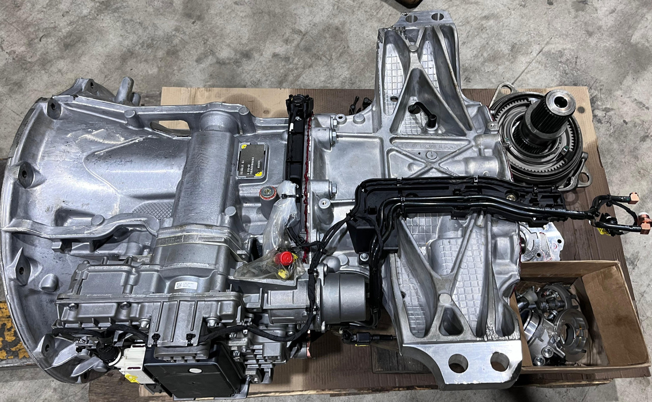 MERCEDES-BENZ Actros Transmission A960 261 0801 - G211-12 - Transmisión: foto 3 MERCEDES-BENZ Actros Transmission A960 261 0801 - G211-12 - Transmisión: foto 3