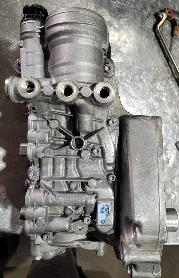 Mercedes Actros Fuel Filter Housing A4710909352 - Filtro de combustible para Camión: foto 4 Mercedes Actros Fuel Filter Housing A4710909352 - Filtro de combustible para Camión: foto 4