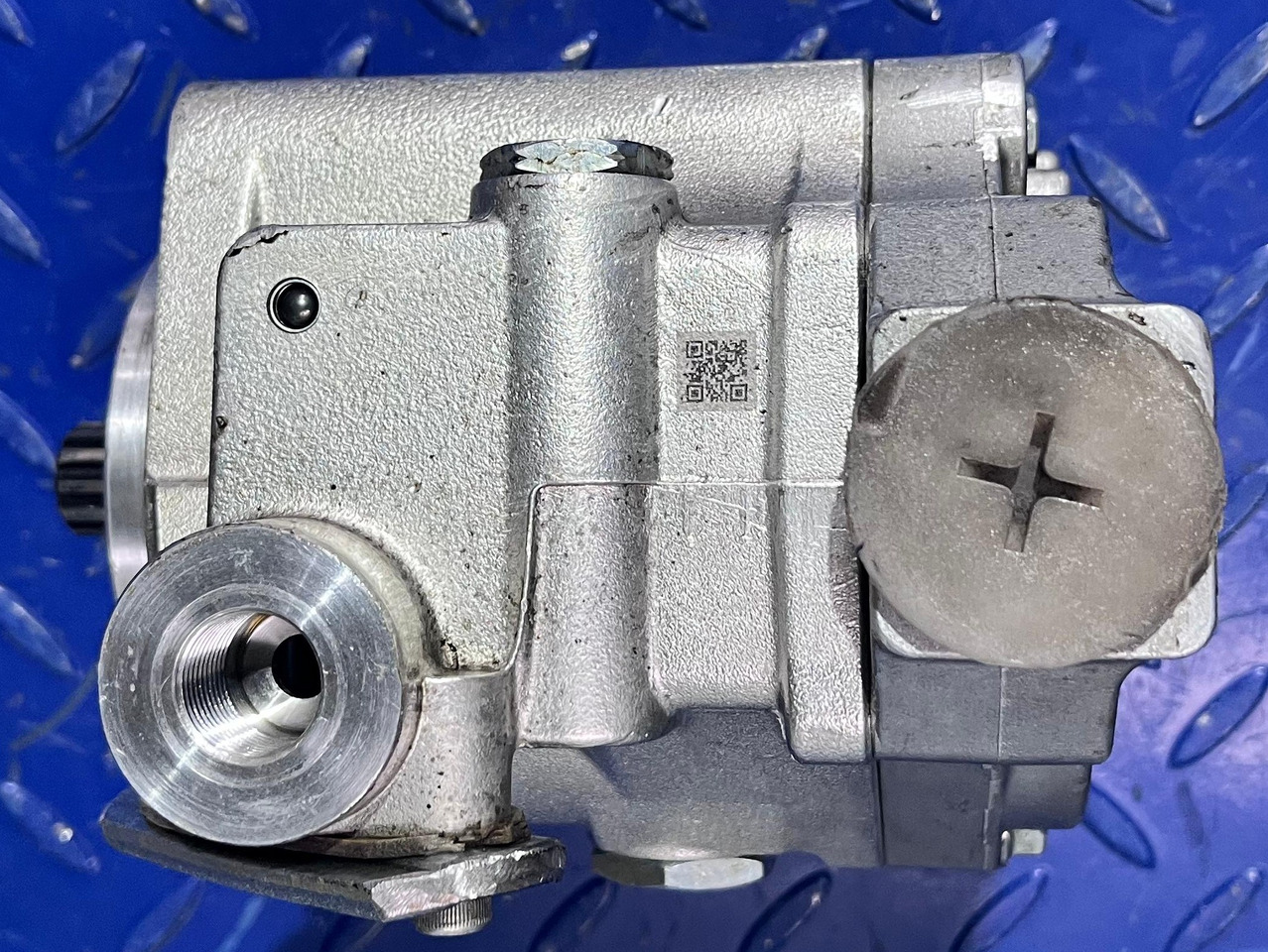 Mercedes Actros MP4 Servo Pump A9604600280 - Bomba de dirección para Camión: foto 1 Mercedes Actros MP4 Servo Pump A9604600280 - Bomba de dirección para Camión: foto 1