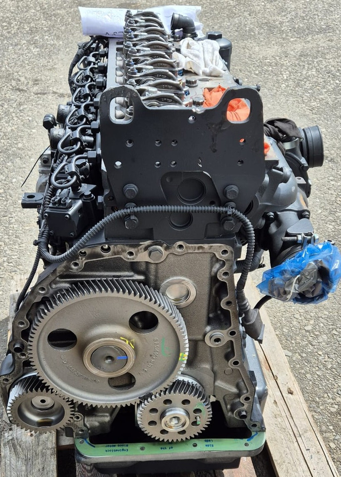 Mercedes Inturo OM926 engine - Piezas de recambio para Autobús: foto 2 Mercedes Inturo OM926 engine - Piezas de recambio para Autobús: foto 2