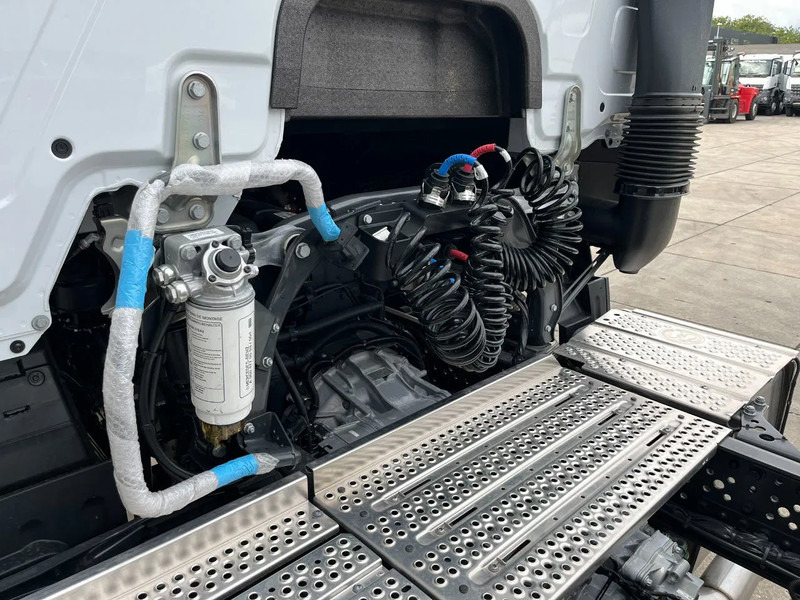 Cabeza tractora nuevo Mercedes-Benz Actros 3340 S 6x4 Tractor Head: foto 13