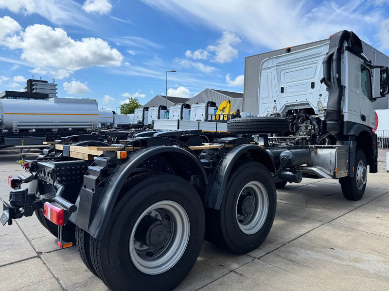 Mercedes-Benz Arocs 4058 AS 6x6 Tractor Head 180T Push Pull EURO-3 - Cabeza tractora: foto 4 Mercedes-Benz Arocs 4058 AS 6x6 Tractor Head 180T Push Pull EURO-3 - Cabeza tractora: foto 4