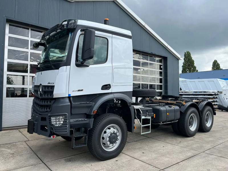 Mercedes-Benz Arocs 4058 AS 6x6 Tractor Head 180T Push Pull euro3 (Pre order) - Cabeza tractora: foto 1 Mercedes-Benz Arocs 4058 AS 6x6 Tractor Head 180T Push Pull euro3 (Pre order) - Cabeza tractora: foto 1