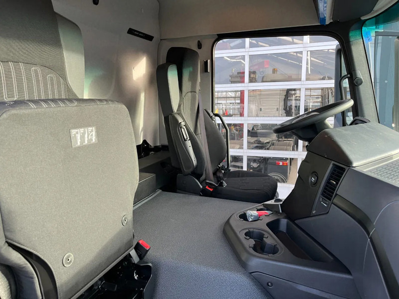 Leasing de Mercedes-Benz Arocs 3340 A 6x6 Cargo Truck Mercedes-Benz Arocs 3340 A 6x6 Cargo Truck: foto 14