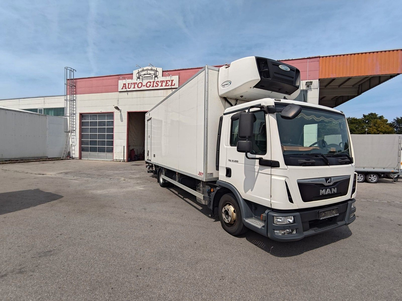 MAN TGL 12.220*Supra 1150*Bär LBW* Tiefkühler* - Camión frigorífico: foto 1 MAN TGL 12.220*Supra 1150*Bär LBW* Tiefkühler* - Camión frigorífico: foto 1