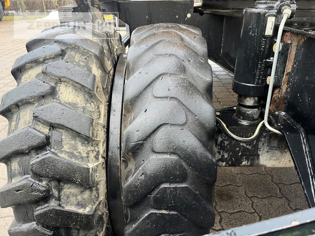 Manipulador de materiales Cat MH3024: foto 14