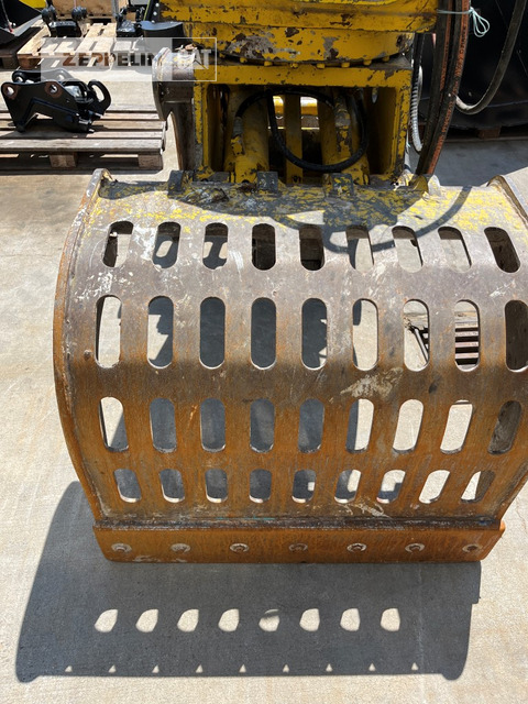 Manipulador de materiales Sennebogen 818: foto 11