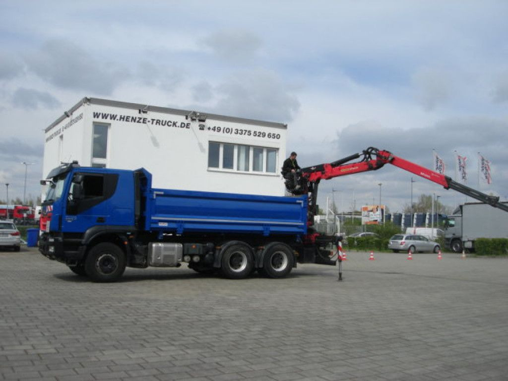 Iveco TRACKER 260T50 6x4 3-Achs Kipper Heckkran Espilo - Camión volquete, Camión grúa: foto 3 Iveco TRACKER 260T50 6x4 3-Achs Kipper Heckkran Espilo - Camión volquete, Camión grúa: foto 3