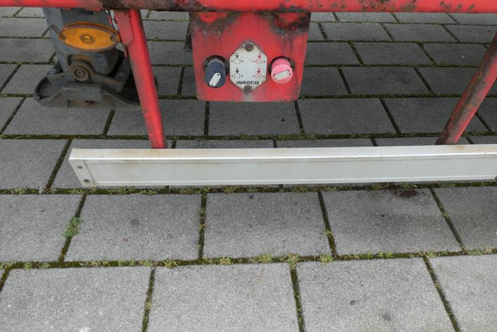 KAESSBOHRER LB4E EX-1 KK LOWBED Tiefladerauflieger AUSZIEHBAR-2x Lenkachsen - Semirremolque góndola rebajadas: foto 3 KAESSBOHRER LB4E EX-1 KK LOWBED Tiefladerauflieger AUSZIEHBAR-2x Lenkachsen - Semirremolque góndola rebajadas: foto 3