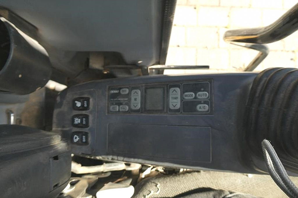 KOMATSU HANOMAG Mobilbagger PW140-7 Mobilbagger - Excavadora de ruedas: foto 4 KOMATSU HANOMAG Mobilbagger PW140-7 Mobilbagger - Excavadora de ruedas: foto 4