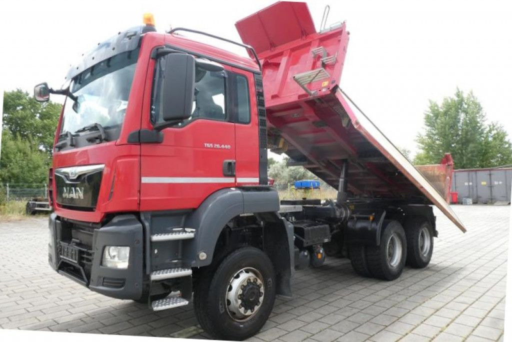 MAN TG-S 26.440 6x6 3-Achs Allradkipper Meiller - Camión volquete: foto 2 MAN TG-S 26.440 6x6 3-Achs Allradkipper Meiller - Camión volquete: foto 2