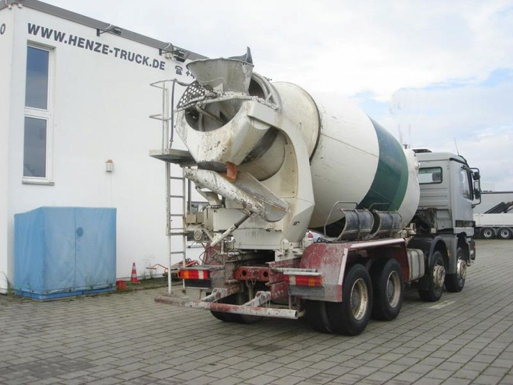 Mercedes-Benz Actros 3235 B 8x4 Betonmischer Stetter 9m³ -Deut - Camión hormigonera: foto 3 Mercedes-Benz Actros 3235 B 8x4 Betonmischer Stetter 9m³ -Deut - Camión hormigonera: foto 3