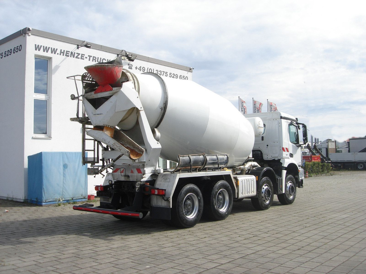 Mercedes-Benz Arocs 3240 B 8x4 - Camión hormigonera: foto 4 Mercedes-Benz Arocs 3240 B 8x4 - Camión hormigonera: foto 4