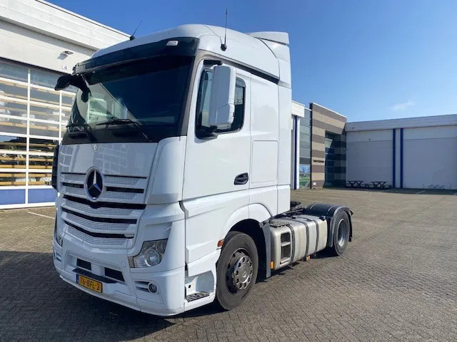 Mercedes-Benz Actros 1845 grote cabine, euro 6 , spoilers fenders... - Cabeza tractora: foto 1 Mercedes-Benz Actros 1845 grote cabine, euro 6 , spoilers fenders... - Cabeza tractora: foto 1