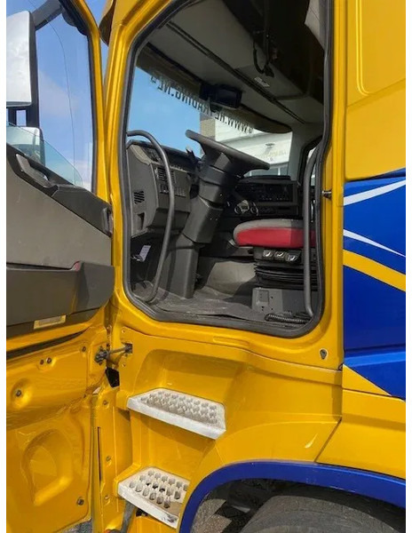 Volvo FH 13.460 mega trekker , XL cabine, parc cool , voll lucht., beauty..... - Cabeza tractora: foto 5 Volvo FH 13.460 mega trekker , XL cabine, parc cool , voll lucht., beauty..... - Cabeza tractora: foto 5