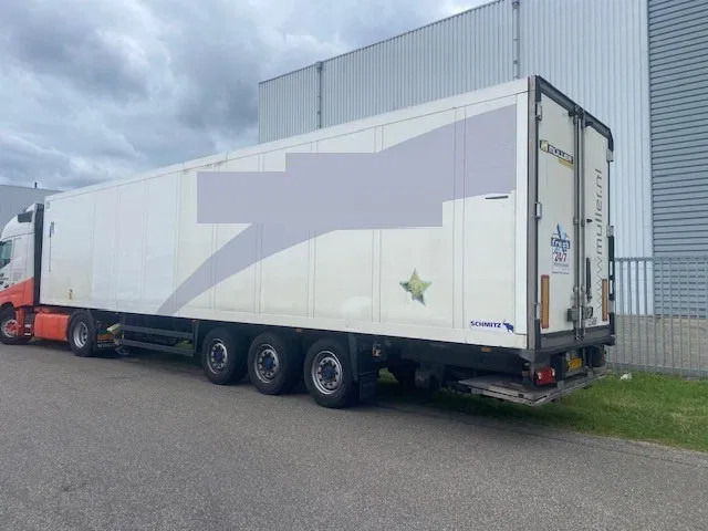Schmitz Cargobull sko koelvries met carrier vector motor, saf assen disc brakes, 2 x lift , tuv gultig - Semirremolque frigorífico: foto 3 Schmitz Cargobull sko koelvries met carrier vector motor, saf assen disc brakes, 2 x lift , tuv gultig - Semirremolque frigorífico: foto 3